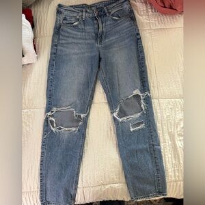 American Eagle Outfitters Ripped Mom Jean - Light Indigo